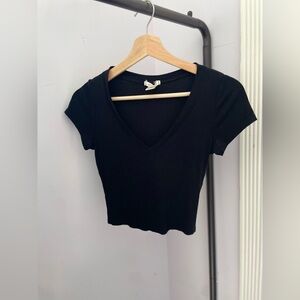 Basic Black Short Sleeve Crop Top. Women’s Size S.
